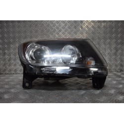 JEEP GRAND CHEROKEE WK2 LAMPA PRAWA PRZÓD XENON CIEMNA 13R.