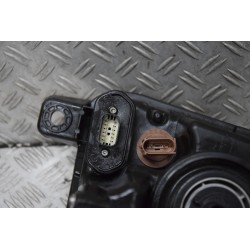 JEEP GRAND CHEROKEE WK2 LAMPA PRAWA PRZÓD XENON CIEMNA 13R.